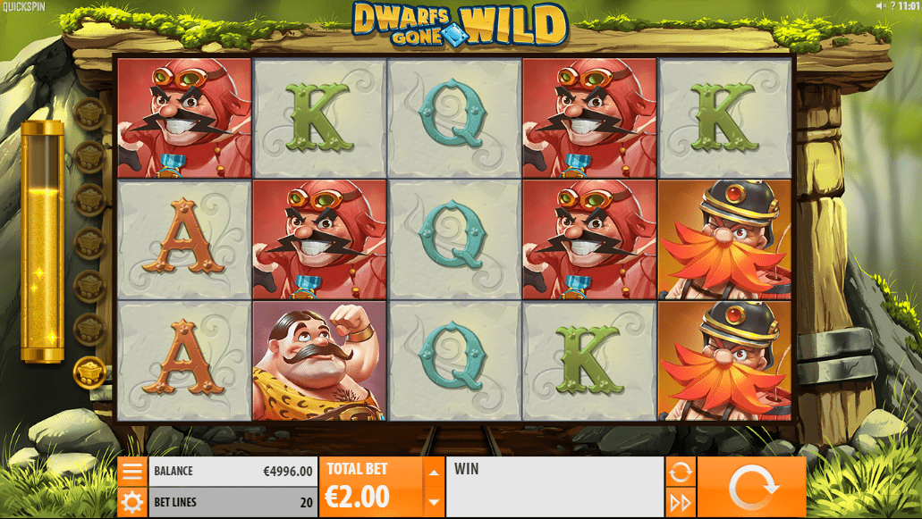 Gameplay Screenshot of Dwarfs Gone Wild 